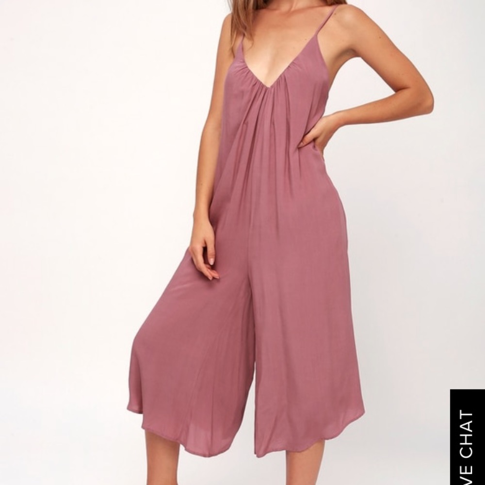 Never worn! Lulus mauve jumpsuit